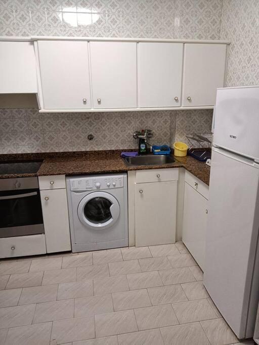Atxitxek Apartamento En Bermeo Bagian luar foto